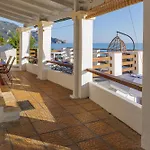 Josef And Marina House بيت للعطل